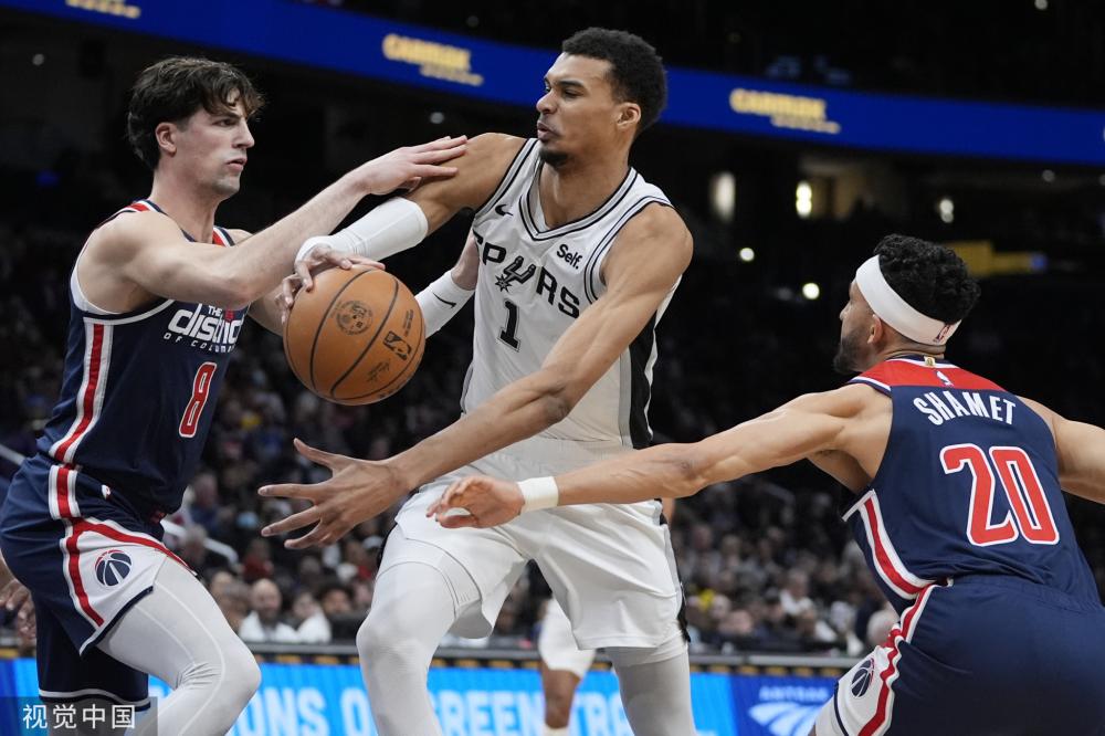 场上展现了 场上展现了